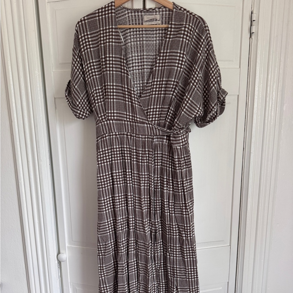 Urban Outfitters Brown and White Wrap Sundress